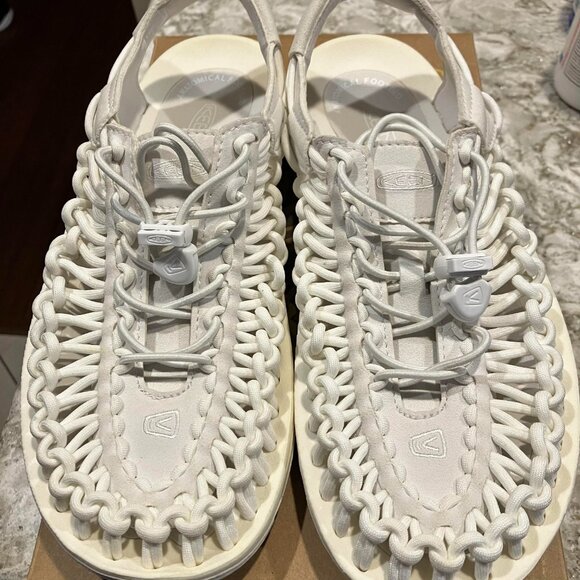 KEEN Uneek Women's Sandals Star White Size 9 Brand New in Box - Picture 3 of 15